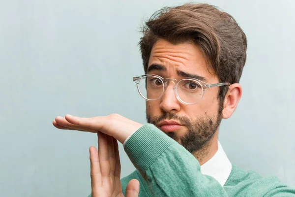 Joven Empresario Guapo Cara Primer Plano Cansado Aburrido Haciendo Gesto —  Fotos de Stock