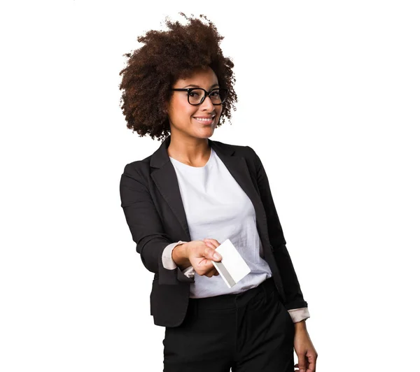 Zwarte Vrouw Bedrijf Bedrijfscreditcard — Stockfoto