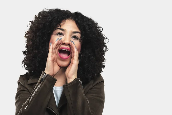 Jonge Vrouw Schreeuwen Boos — Stockfoto