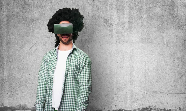 Afro Hombre Usando Gafas Realidad Virtual —  Fotos de Stock