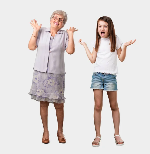 Full Body Elderly Lady Her Granddaughter Crazy Desperate Screaming Out — Stock Photo, Image