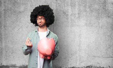 afro adam gri arka plan üzerinde kaydetme