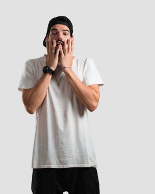 Şaşırttı ve şok, Genç rapçi adam kazanmak kavramı geniş gözlü bir teklif veya yeni bir iş, heyecan arayan