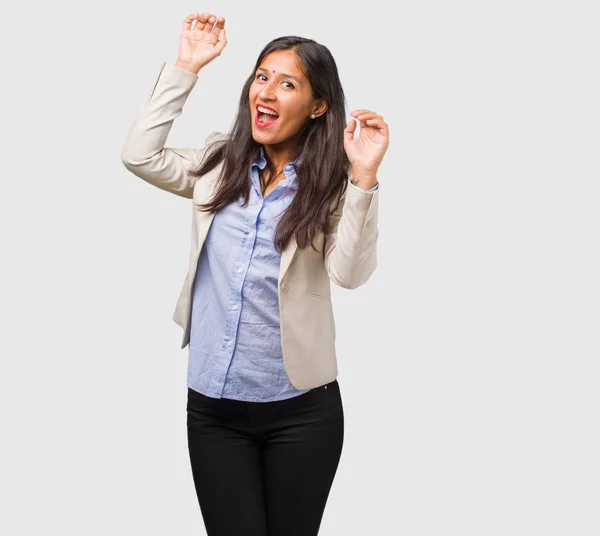 Junge Indische Geschäftsfrau Sehr Glücklich Und Aufgeregt — Stockfoto