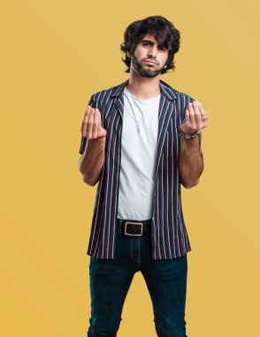 Gerek, hayır kurumuna geri yükleme, yoksulluk ve sefalet kavramı bir jest yapma genç yakışıklı adam üzgün ve depresyonda,