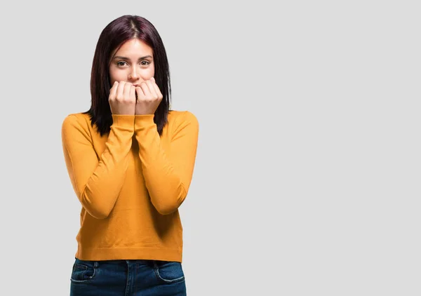 Ung Vacker Kvinna Bita Naglarna Nervös Och Mycket Orolig Och — Stockfoto