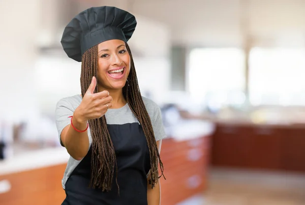 Portrait Young Black Baker Woman Cheerful Excited Smiling Raising Her — Stock Photo, Image