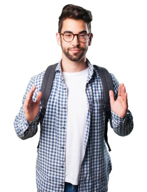 Genç adam izole üzerinde beyaz arka plan boyutlandırma