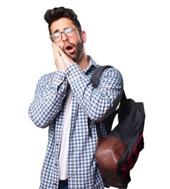 Beyaz arka plan üzerinde izole yorgun öğrenci adam