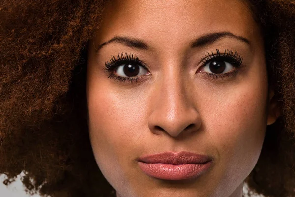 Afro Kvinna Face Närbild — Stockfoto
