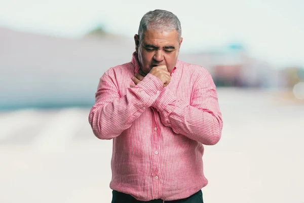 Homem Meia Idade Com Uma Dor Garganta Doente Devido Vírus — Fotografia de Stock