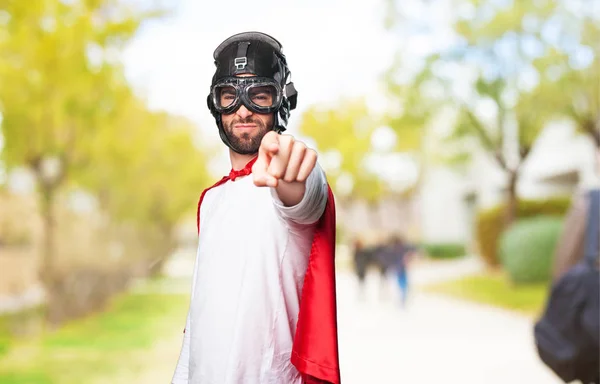 Super Héroe Apuntando Frente — Foto de Stock