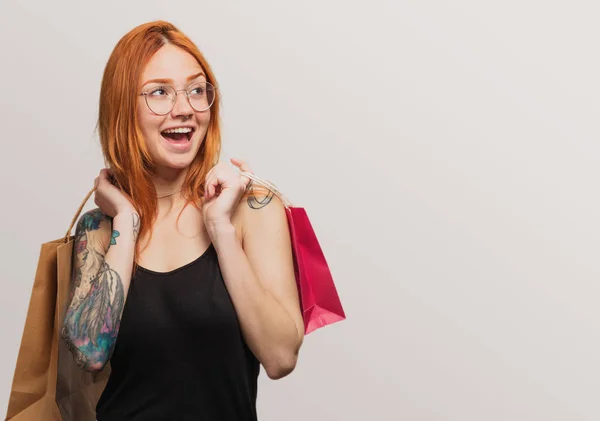 Portrait Pretty Redhead Girl Holding Shooping Bags — Stock Photo, Image