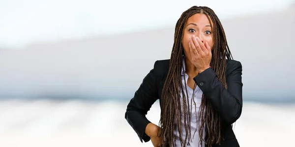 Portréja Egy Fiatal Fekete Üzletasszony Nagyon Megijedt Félt Kétségbeesett Hogy — Stock Fotó