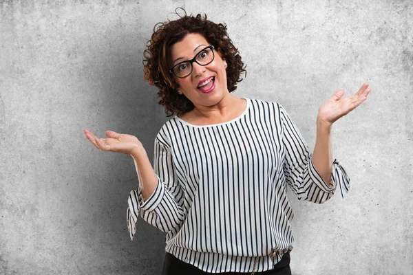 Middle Aged Woman Crazy Desperate Screaming Out Control Funny Lunatic — Stock Photo, Image