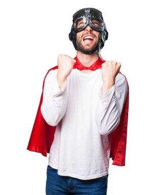 Beyaz arka plan üzerinde izole kazanan süper kahraman