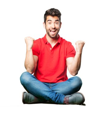 dostum kazanan jest yapıyor oturan beyaz arka plan üzerinde izole