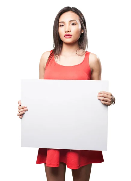 Mujer Asiática Sosteniendo Una Pancarta Sobre Fondo Blanco — Foto de Stock