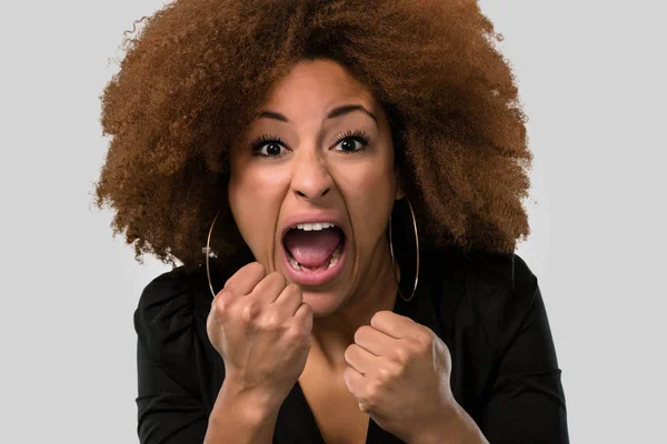 Wütende Afro Frau Gesicht Nahaufnahme — Stockfoto