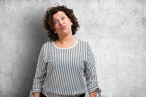 Middle Aged Woman Crazy Desperate Screaming Out Control Funny Lunatic — Stock Photo, Image