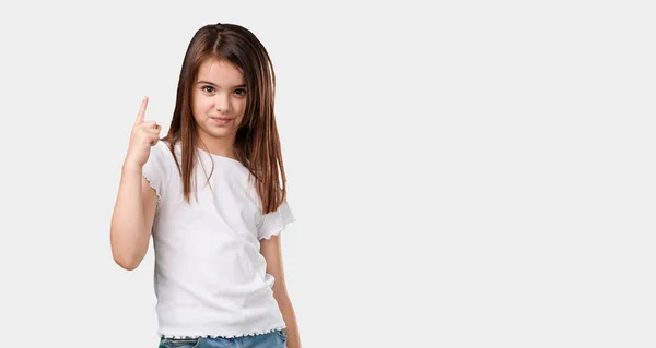 Tubuh Penuh Gadis Kecil Menunjukkan Nomor Satu Simbol Penghitungan Konsep — Stok Foto