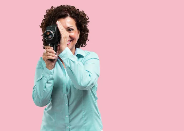 Middle Aged Woman Excited Entertained Looking Film Camera Looking Interesting — Stock Photo, Image