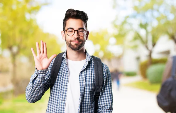 Estudiante Hombre Saludando Aire Libre — Foto de Stock