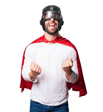 Beyaz arka plan üzerinde izole kazanan süper kahraman