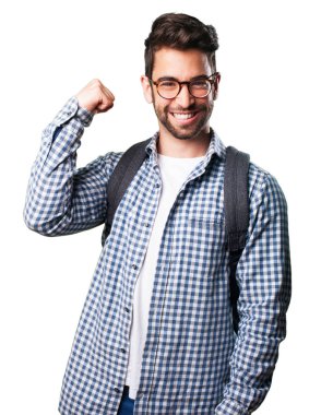 Beyaz arka plan üzerinde izole güçlü genç adam