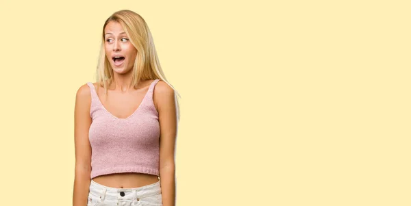 Portrait Young Pretty Blonde Woman Scared Afraid — Stock Photo, Image