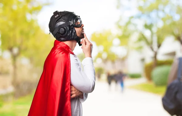 Super Héroe Pensamiento Aire Libre — Foto de Stock