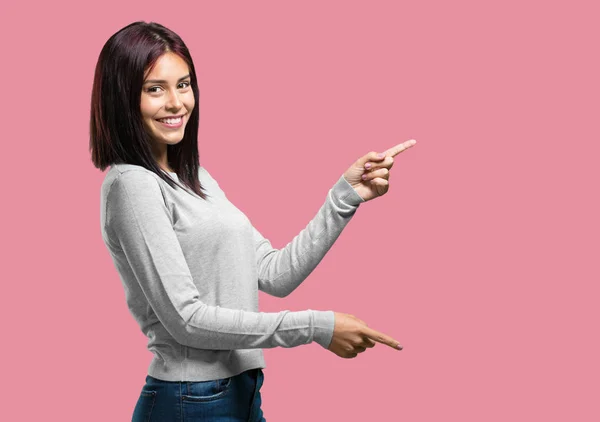 Young Pretty Woman Pointing Side Smiling Surprised Presenting Something Natural — Stock Photo, Image