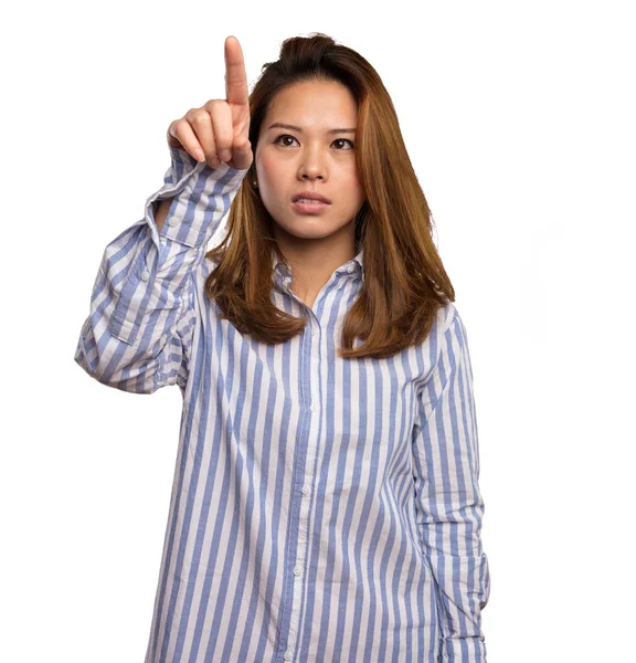 Čínská Žena Pruhované Tričko Dotknete Obrazovky Izolovaných Bílém Pozadí — Stock fotografie