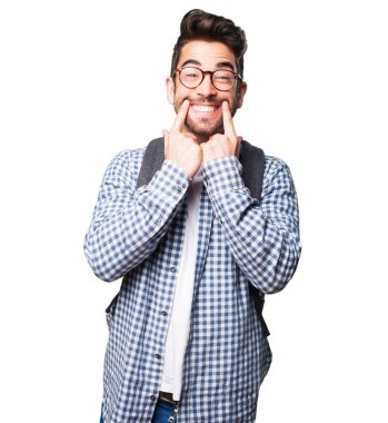 Beyaz arka plan üzerinde izole mutlu öğrenci adam