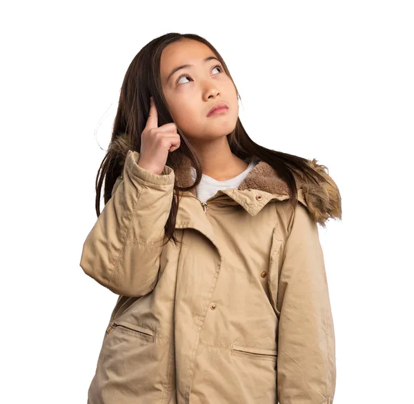 Menina Chinesa Jaqueta Bege Pensando Isolado Fundo Branco — Fotografia de Stock