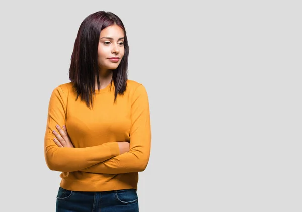 Young Pretty Woman Crossing His Arms Smiling Happy Being Confident — Stock Photo, Image