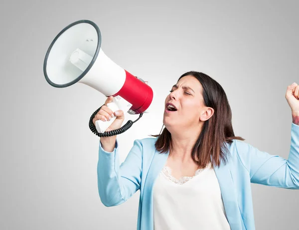 Mujer Mediana Edad Emocionada Eufórica Gritando Con Megáfono Signo Revolución — Foto de Stock