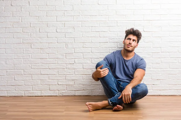 Young Natural Man Sit Wooden Floor Crazy Desperate Screaming Out — Stock Photo, Image