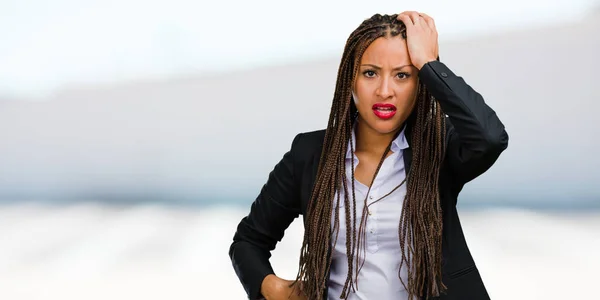Portrait Young Black Business Woman Worried Overwhelmed Forgetful Realize Something — Stock Photo, Image