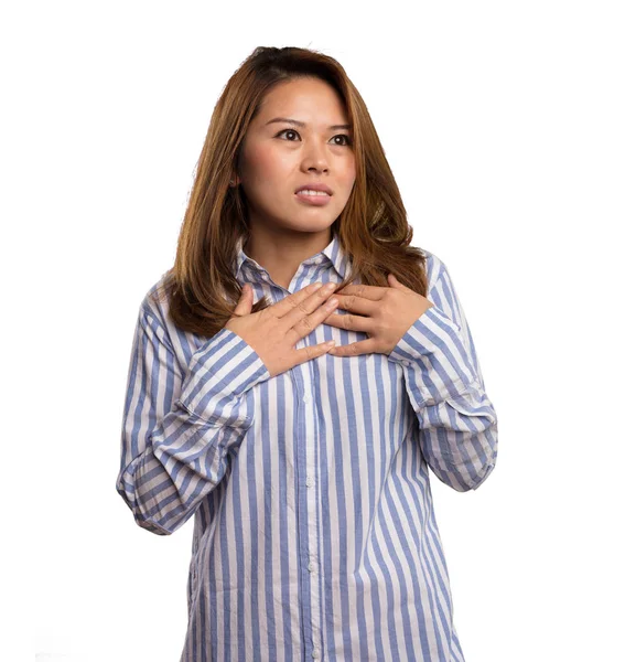 Femme Chinoise Effrayée Chemise Rayée Isolé Sur Fond Blanc — Photo