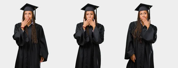 口を覆っている卒業の若い黒人女性のセット — ストック写真