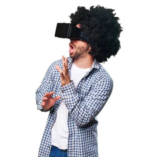 Afro Homem Vestindo Óculos Realidade Virtual Isolado Fundo Branco — Fotografia de Stock