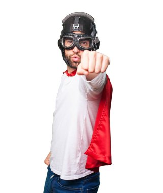 süper kahraman üzerinde izole beyaz arka plan uçan