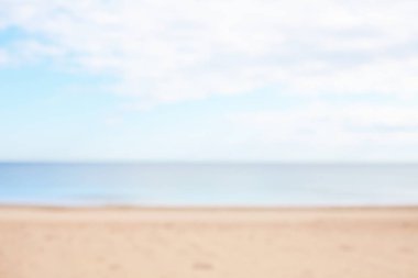 Soyut plaj yaz aylarında arka plan bulanık