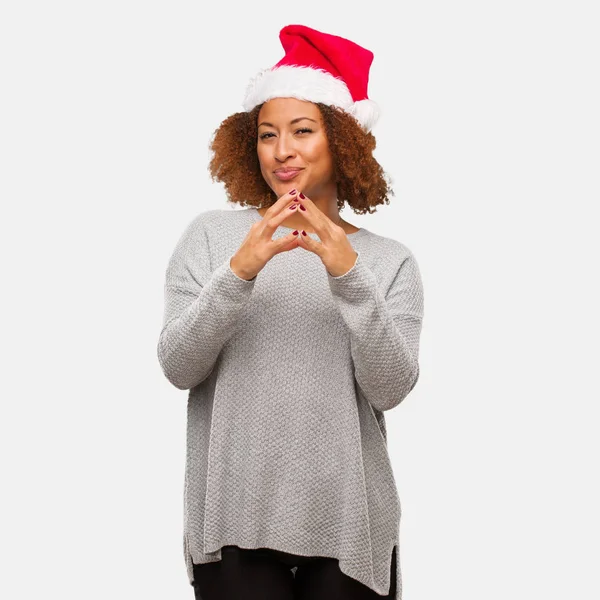 Joven Mujer Negra Usando Sombrero Santa Elaboración Plan — Foto de Stock