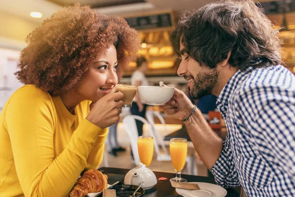 Young Couple Having Breakfast Cafe Drinking Tea Coffee Looking Each — Stock Photo, Image