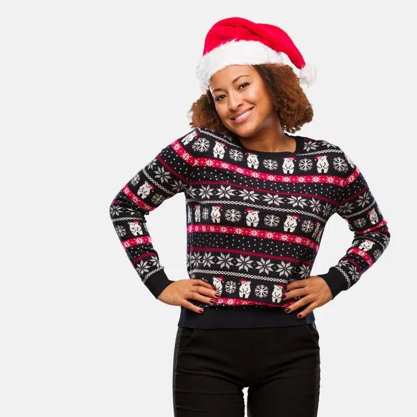 엉덩이에 손으로 인쇄와 크리스마스 스웨터에 — 스톡 사진