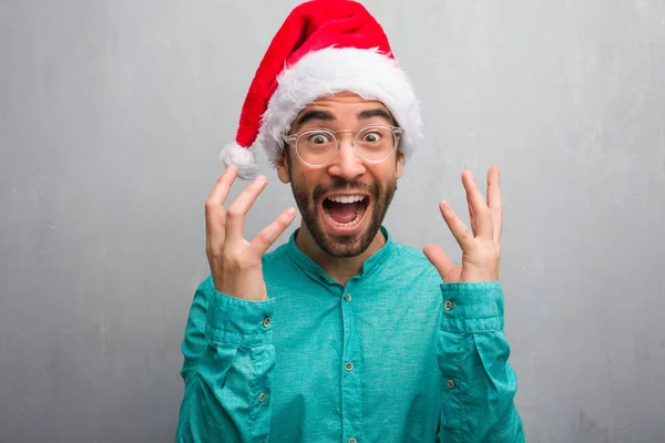 Joven Loco Celebrando Navidad — Foto de Stock