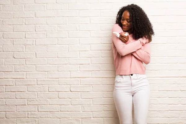 Young Black Woman Proud Confident Pointing Fingers Example Follow Concept — Stock Photo, Image