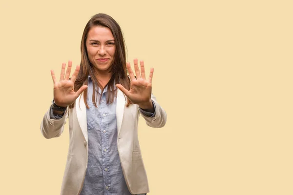 Caucasian Business Young Woman Showing Number Ten — Stock Photo, Image